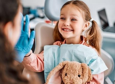 childrens dentist rockville | child at dentist